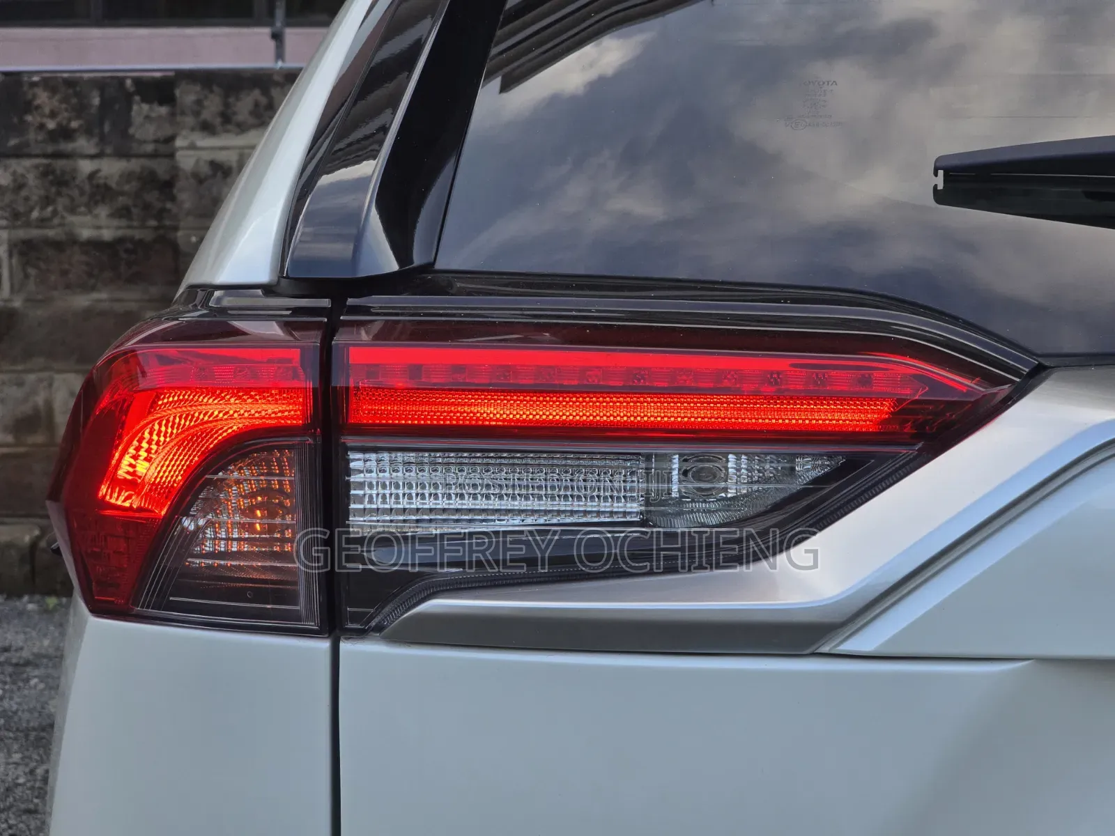 Toyota RAV4 2020 White