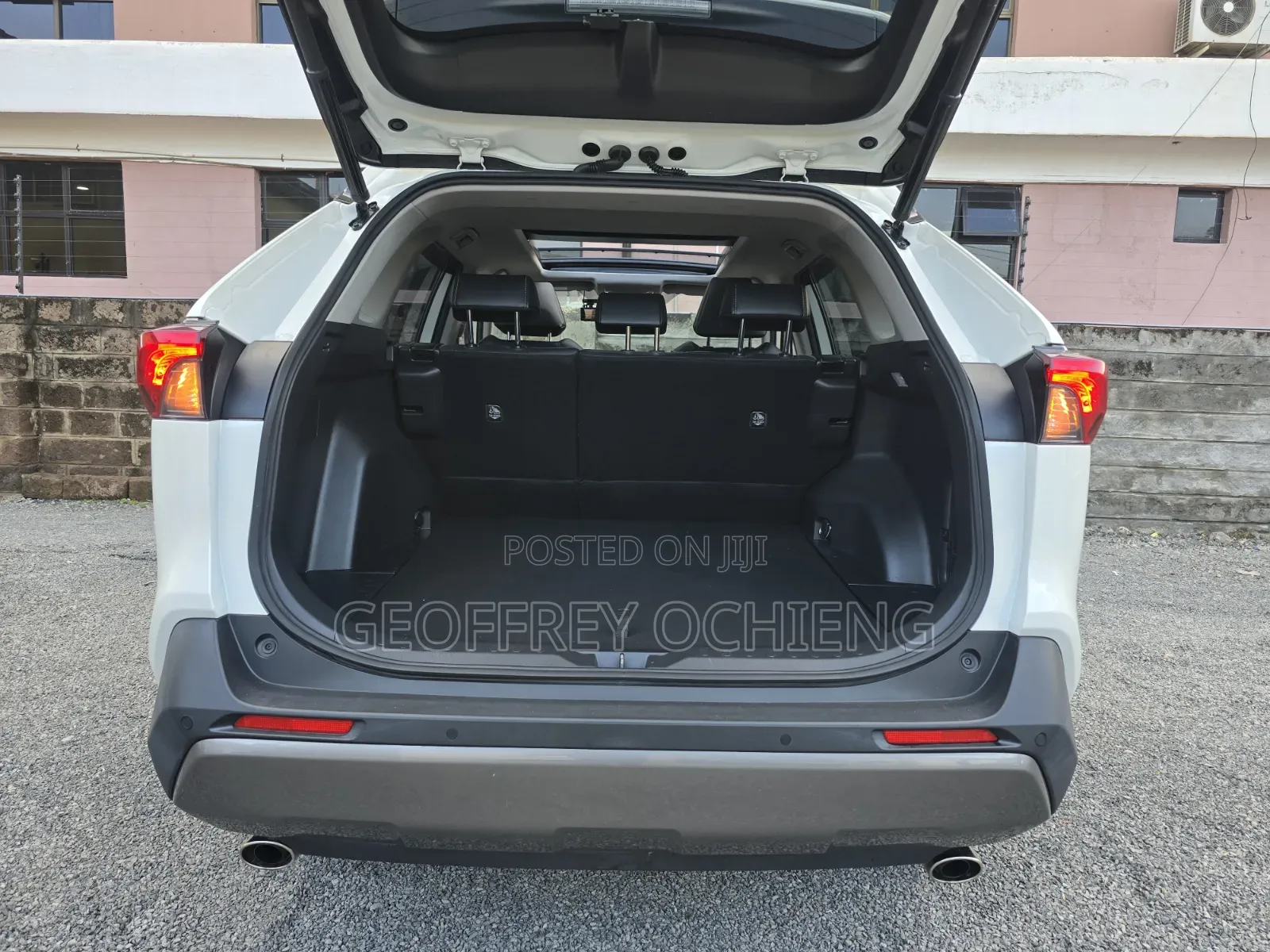 Toyota RAV4 2020 White