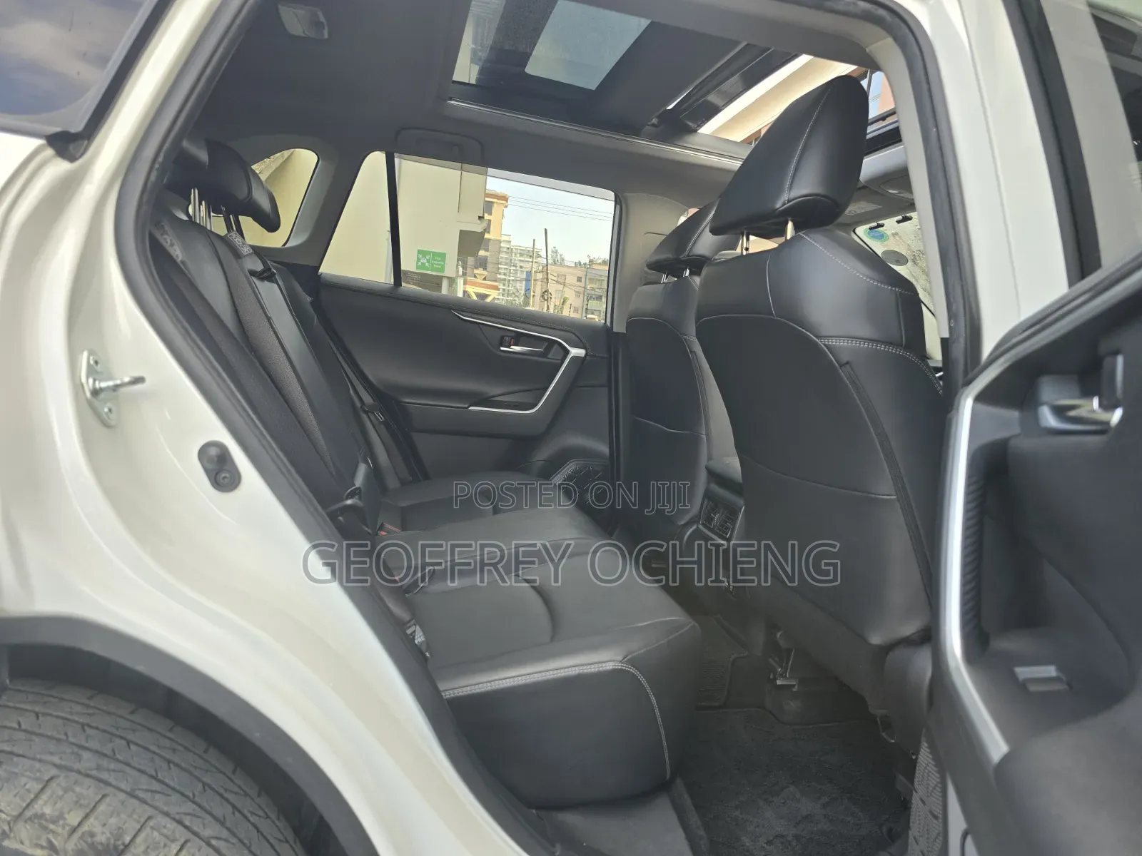 Toyota RAV4 2020 White