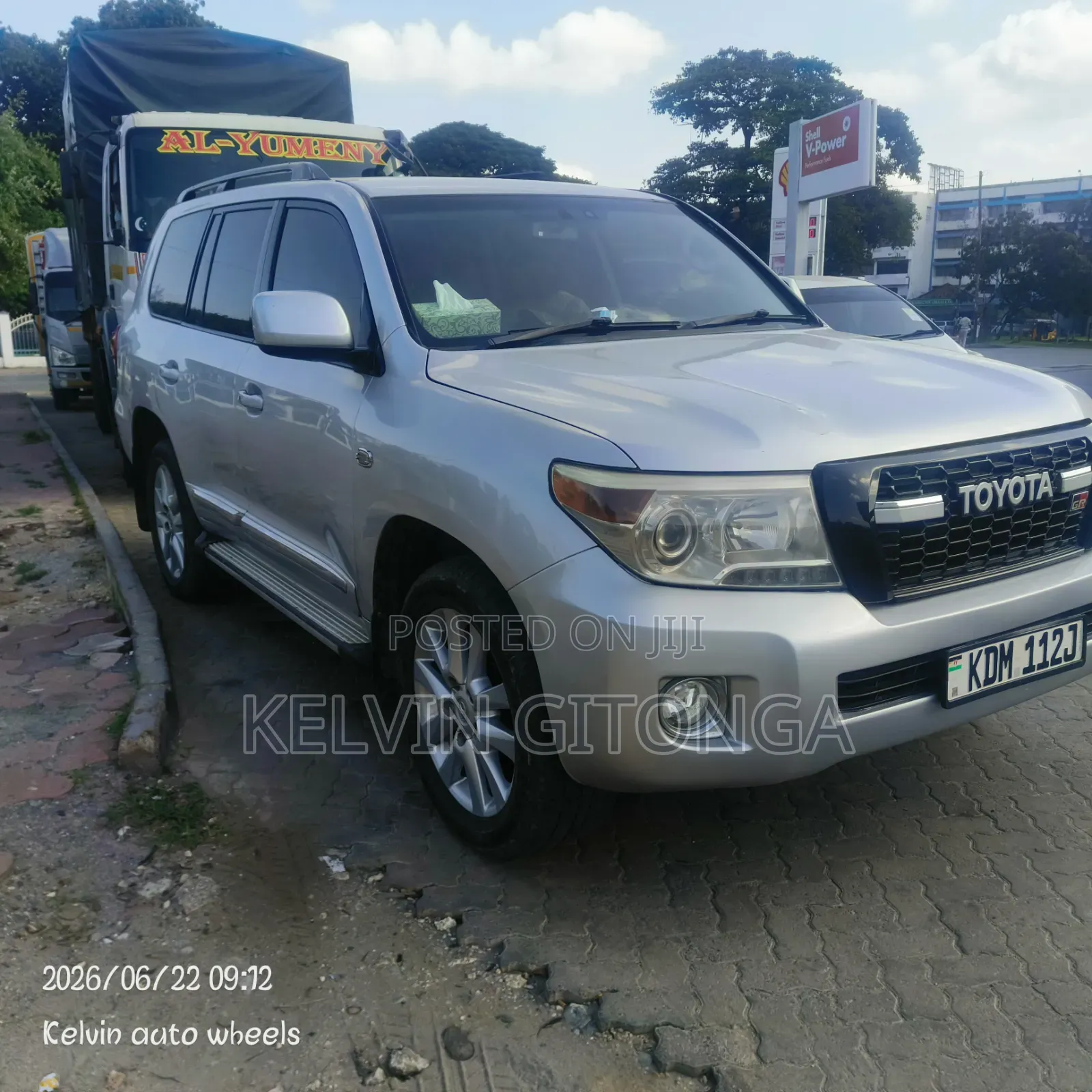 Toyota Land Cruiser Prado 2010 Silver