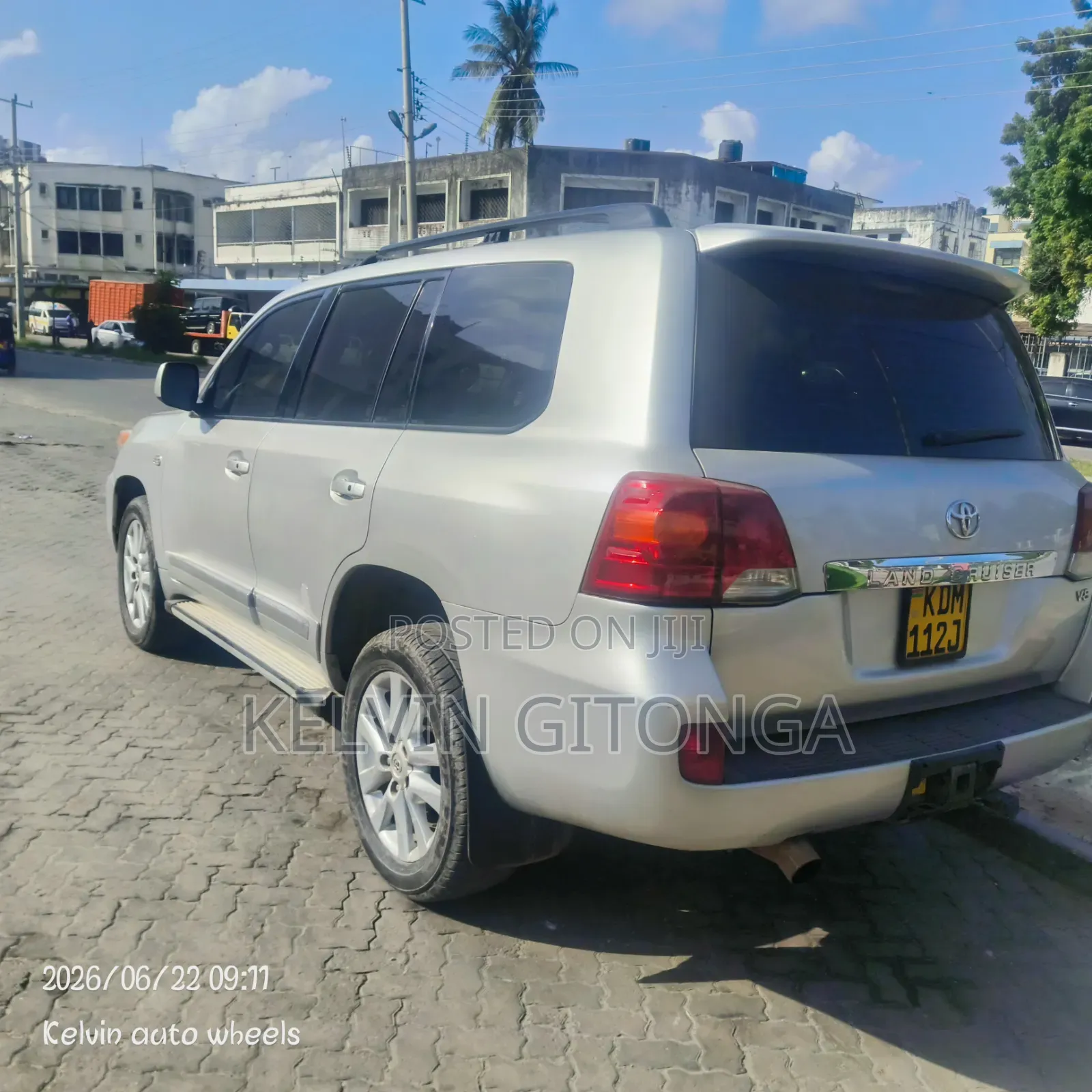 Toyota Land Cruiser Prado 2010 Silver