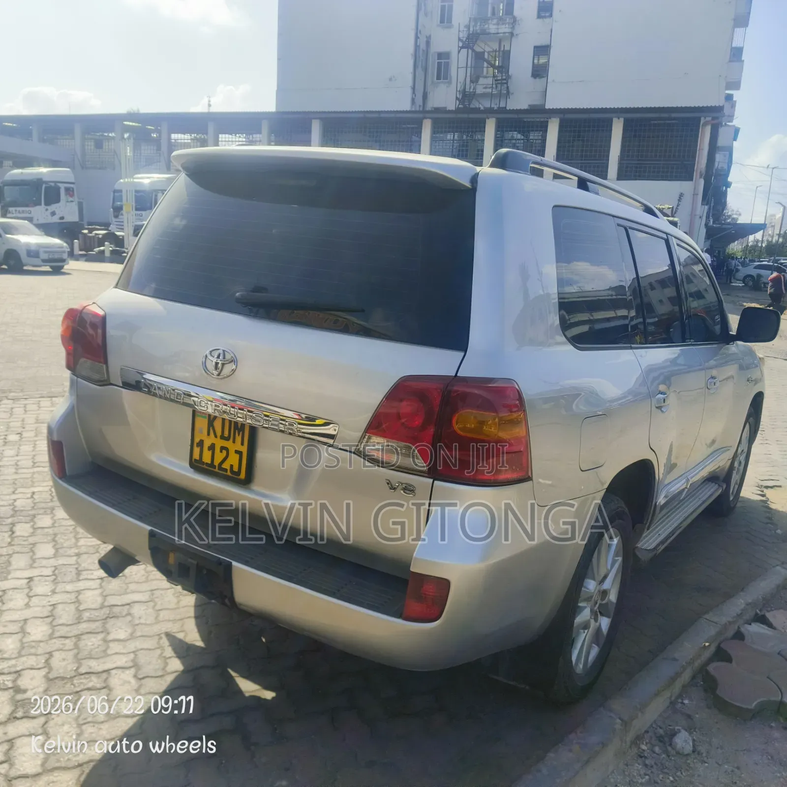 Toyota Land Cruiser Prado 2010 Silver