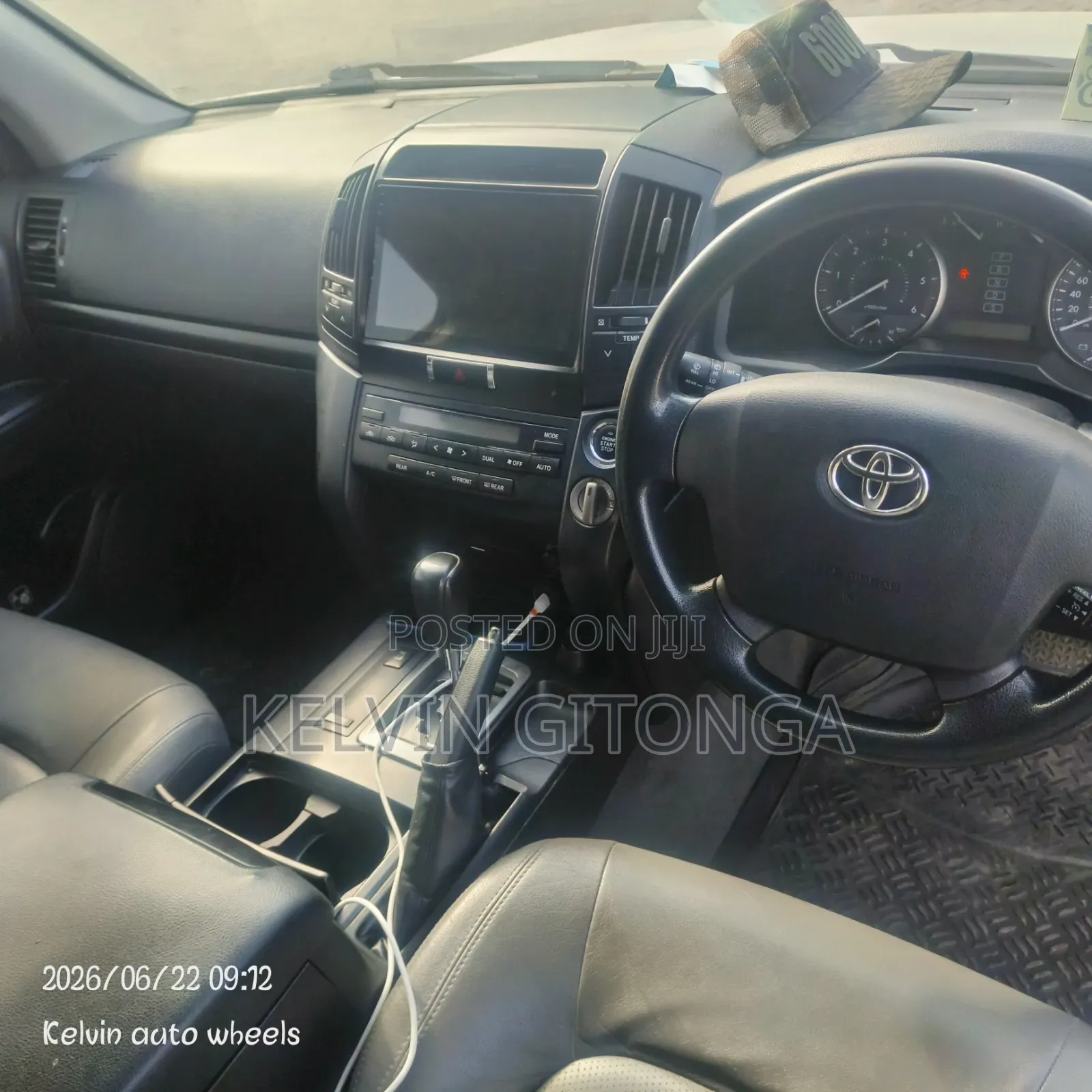 Toyota Land Cruiser Prado 2010 Silver