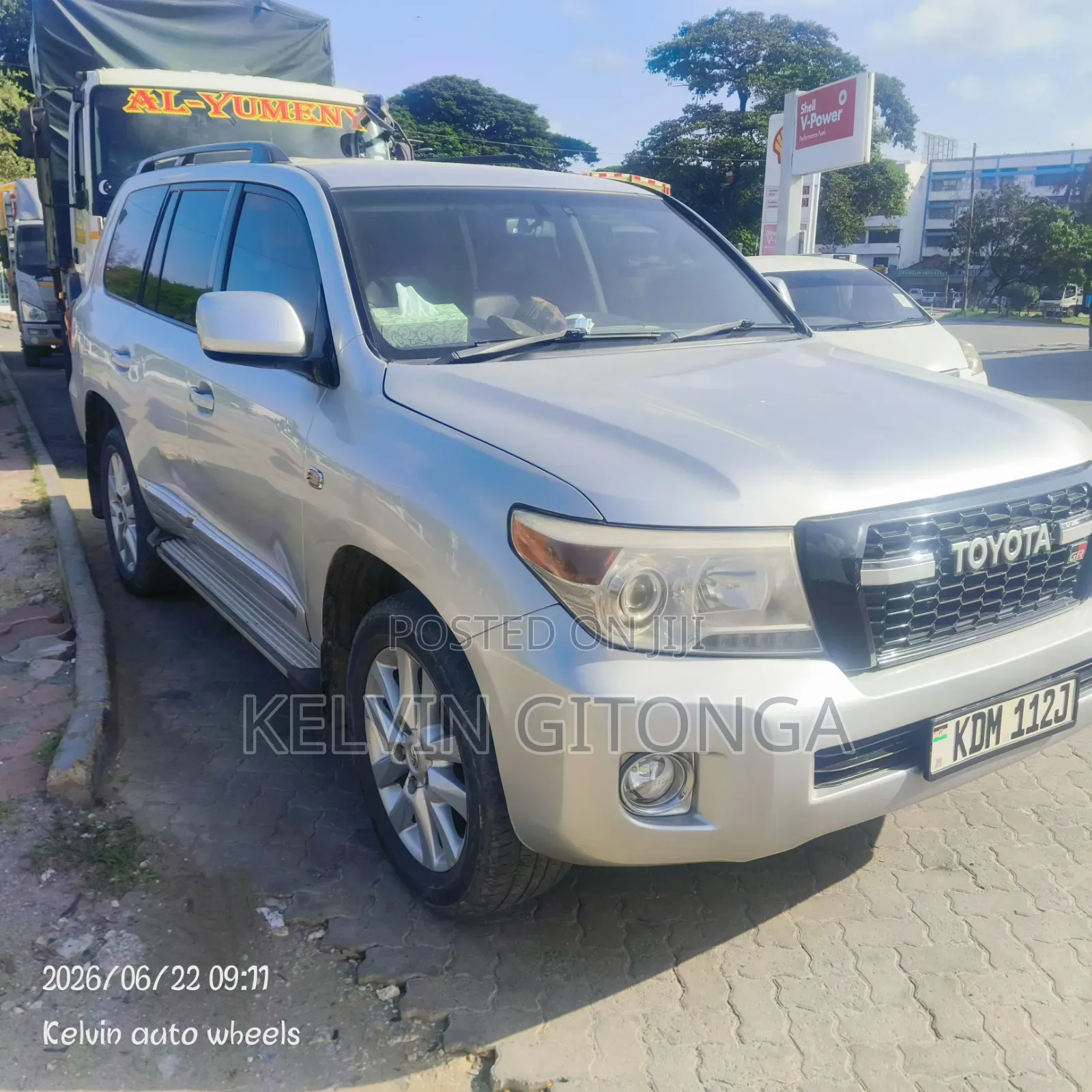 Toyota Land Cruiser Prado 2010 Silver