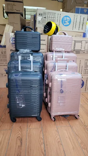 4-in-1 Luxurious Unbreakable Suitcase Set