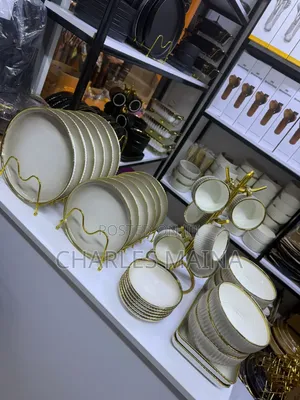 European Porcelain Dinner Set
32pcs Dinner Set