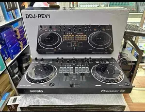 Pioneer DDJ Rev 1 Mixing Controller