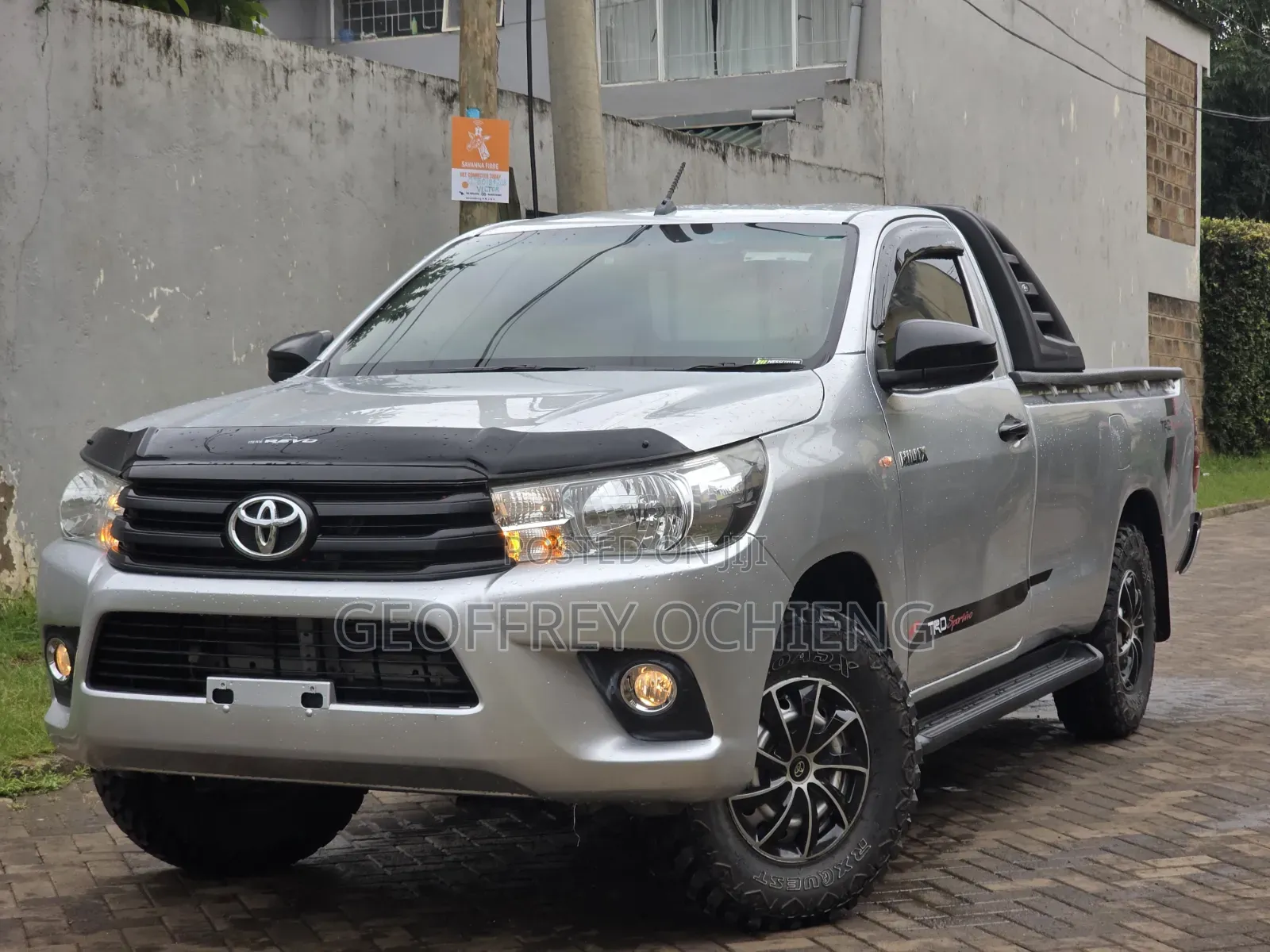 Toyota Hilux 2019 Silver
