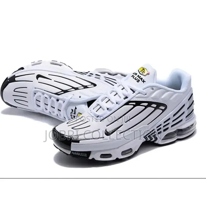 Nike Airmax Plus “White Black Sneakers