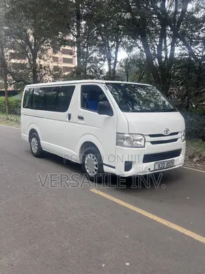 Toyota HiAce 2014 White
