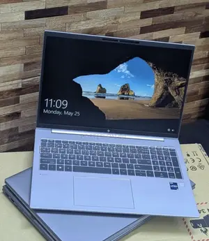Laptop HP ZBook Firefly 16inch G9 16GB Intel Core i7 SSD 512GB