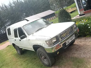Toyota Hilux 1994 White