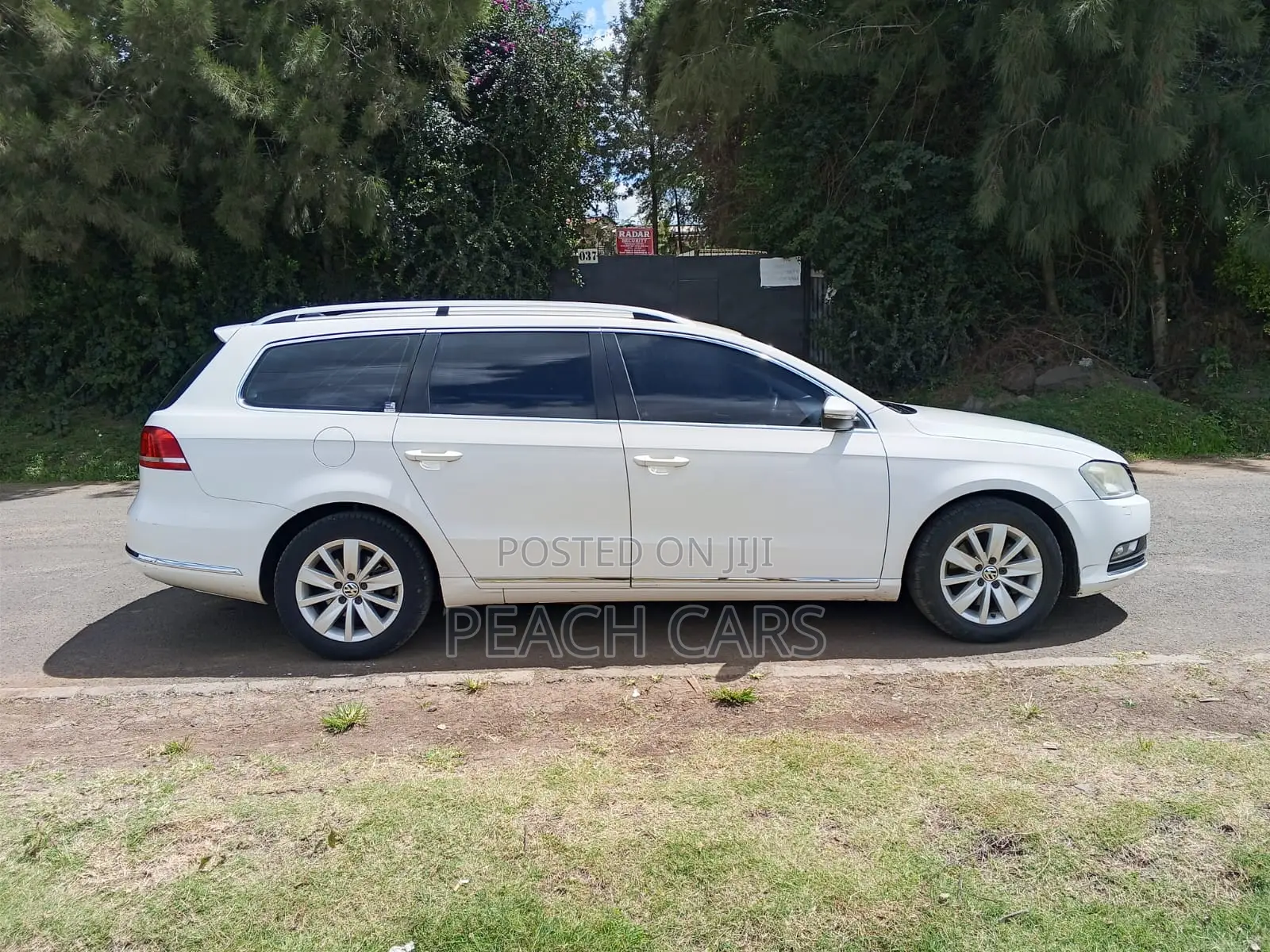 Volkswagen Passat 2014 White