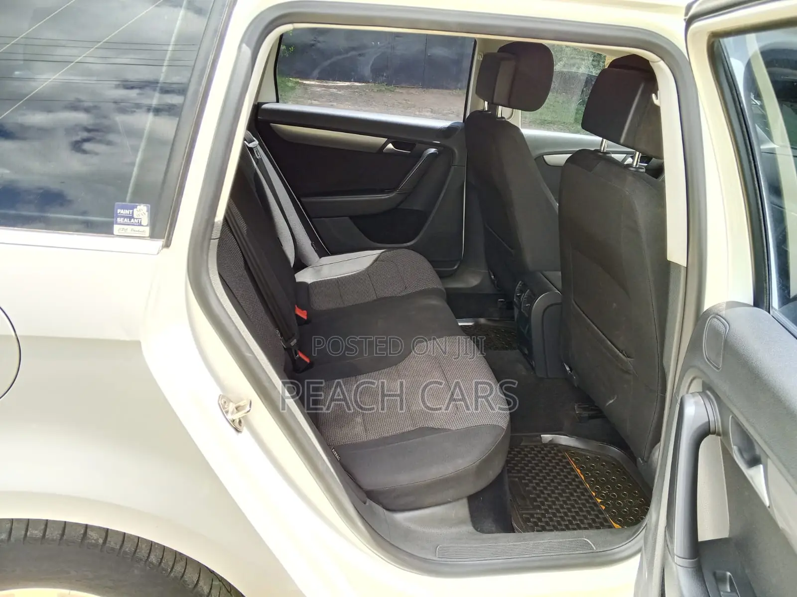 Volkswagen Passat 2014 White