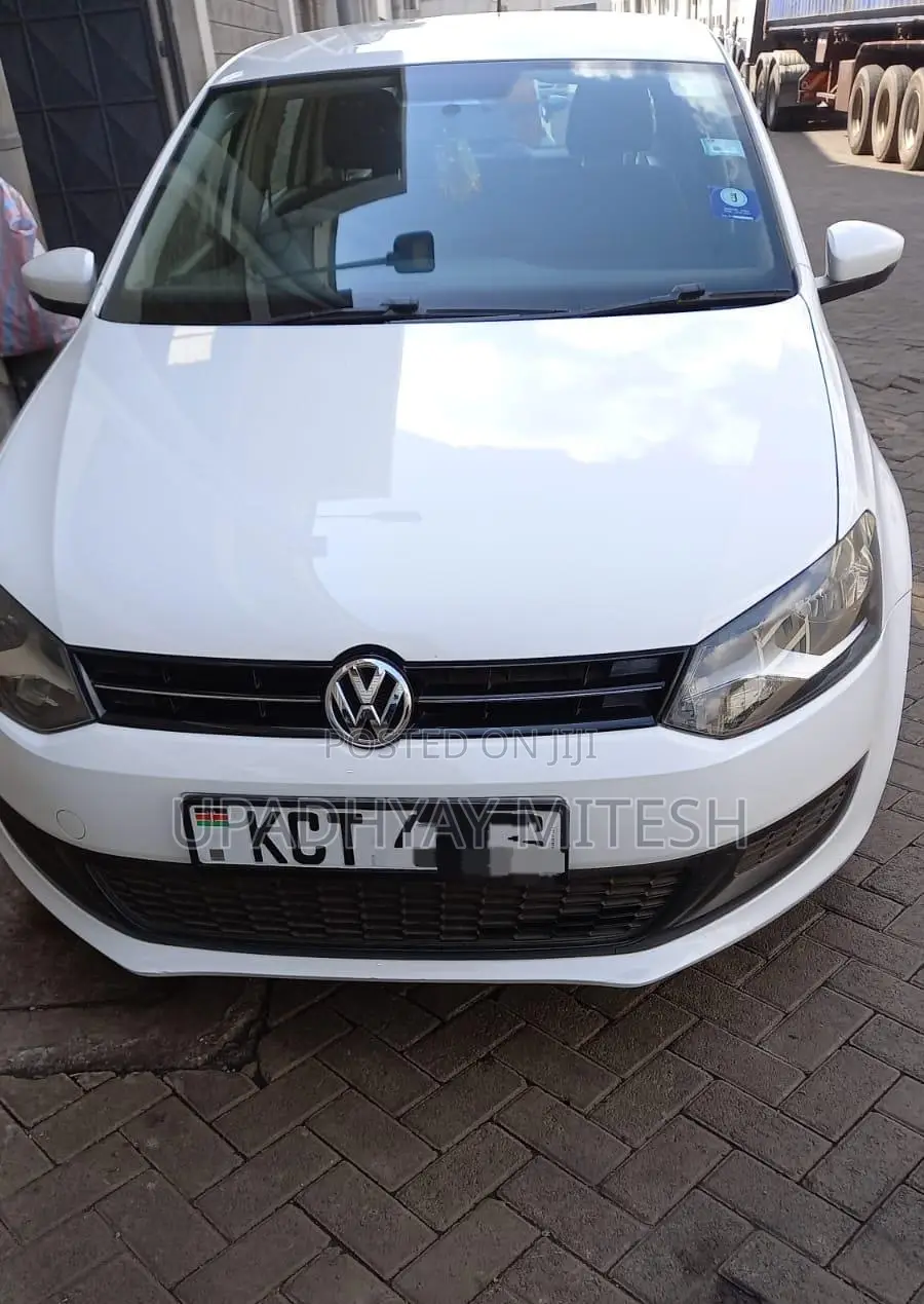 Volkswagen Polo 2012 White
