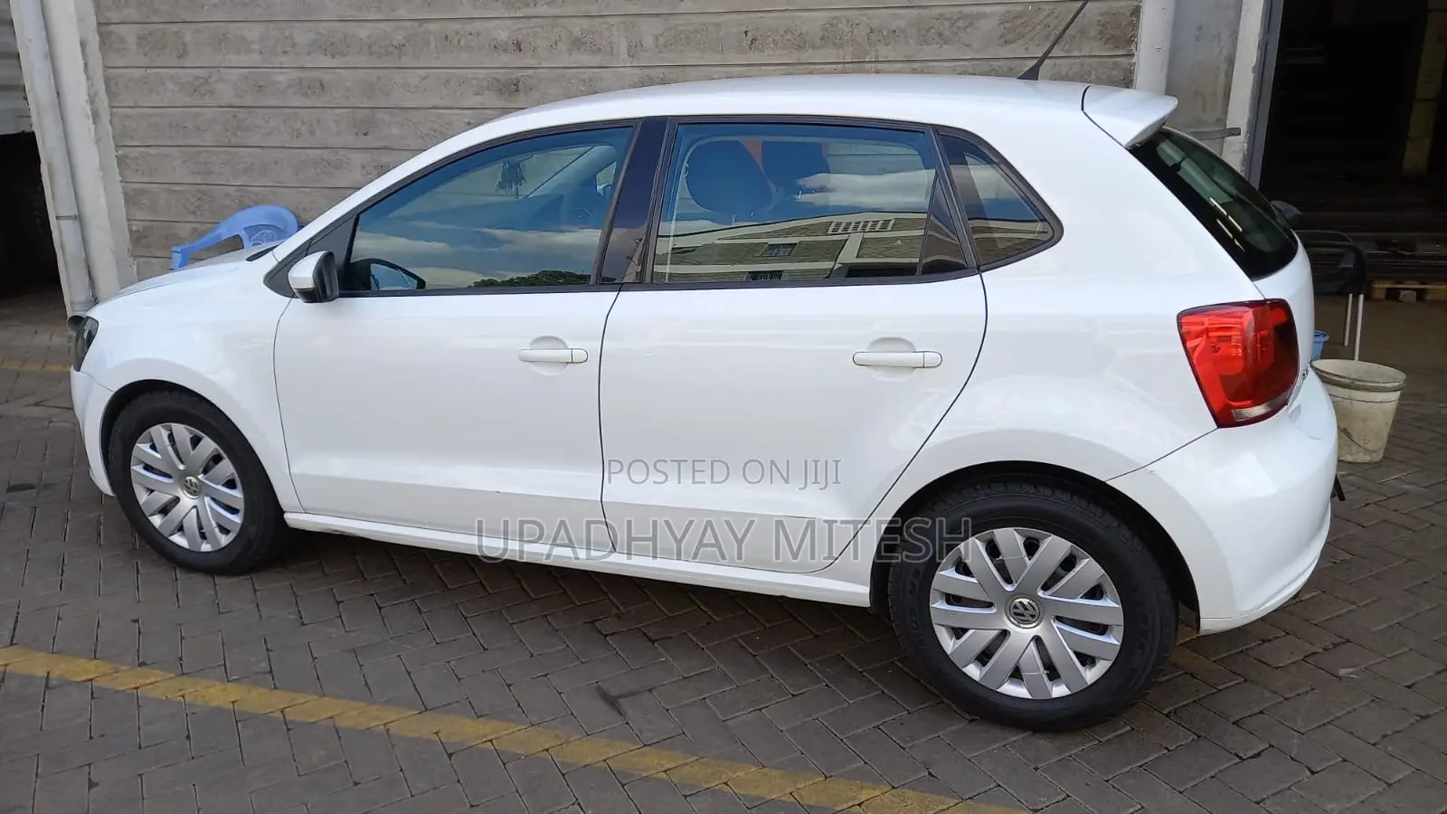 Volkswagen Polo 2012 White