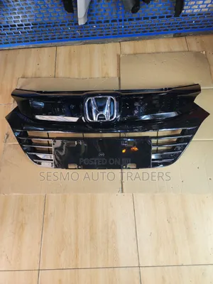 Honda Vezel Grille