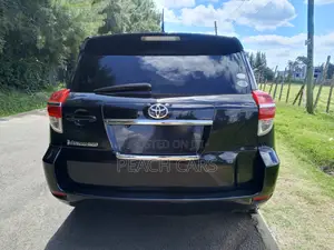 Toyota Vanguard 2012 Black