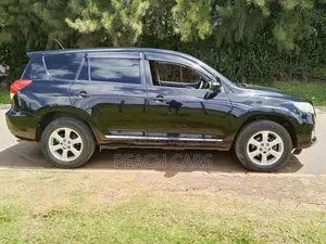 Toyota Vanguard 2012 Black