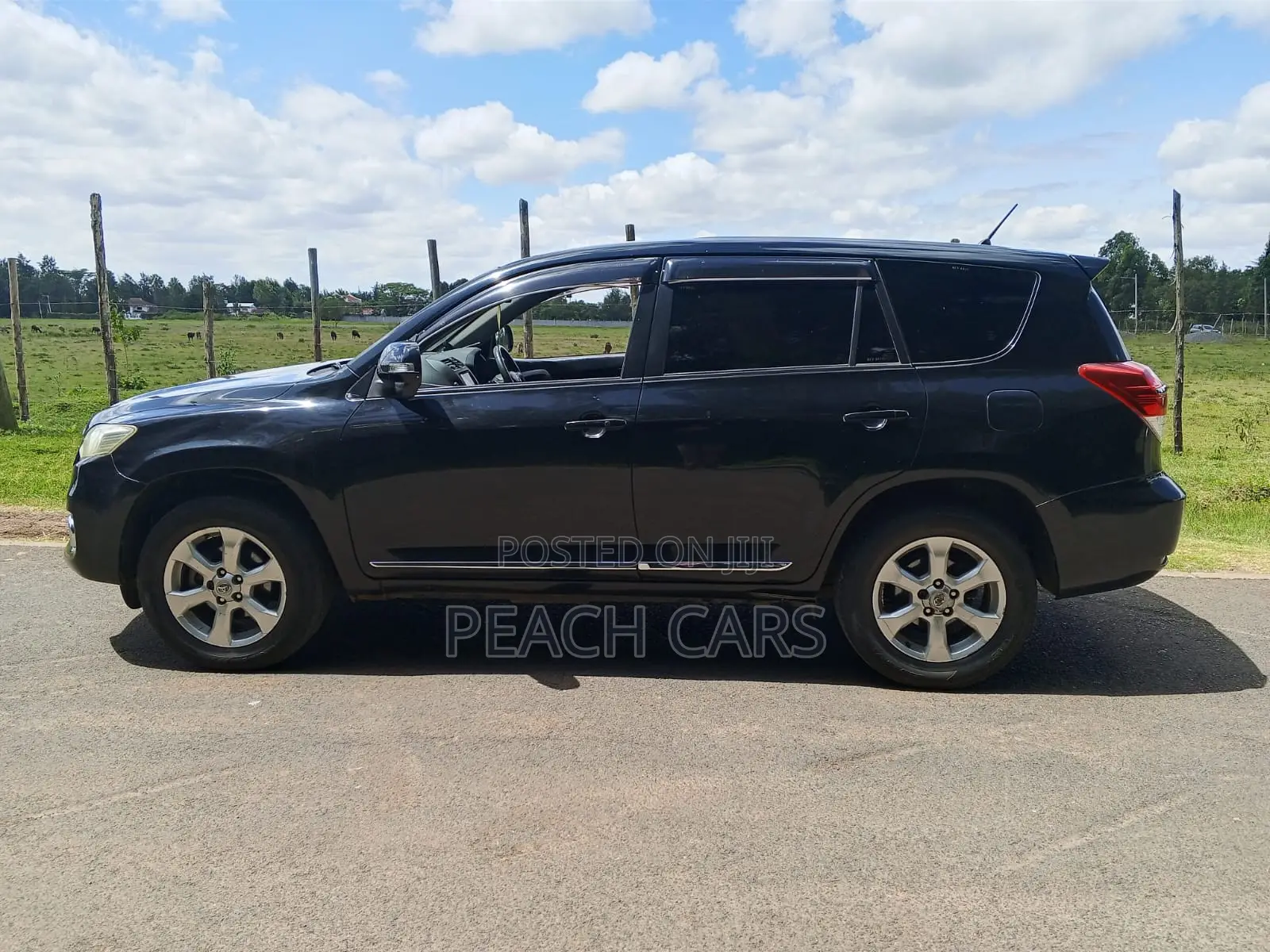 Toyota Vanguard 2012 Black