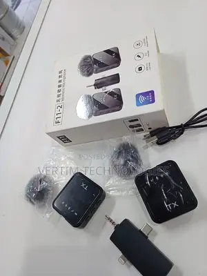 F11 Wireless Lavalier Mic With Long Battery Life