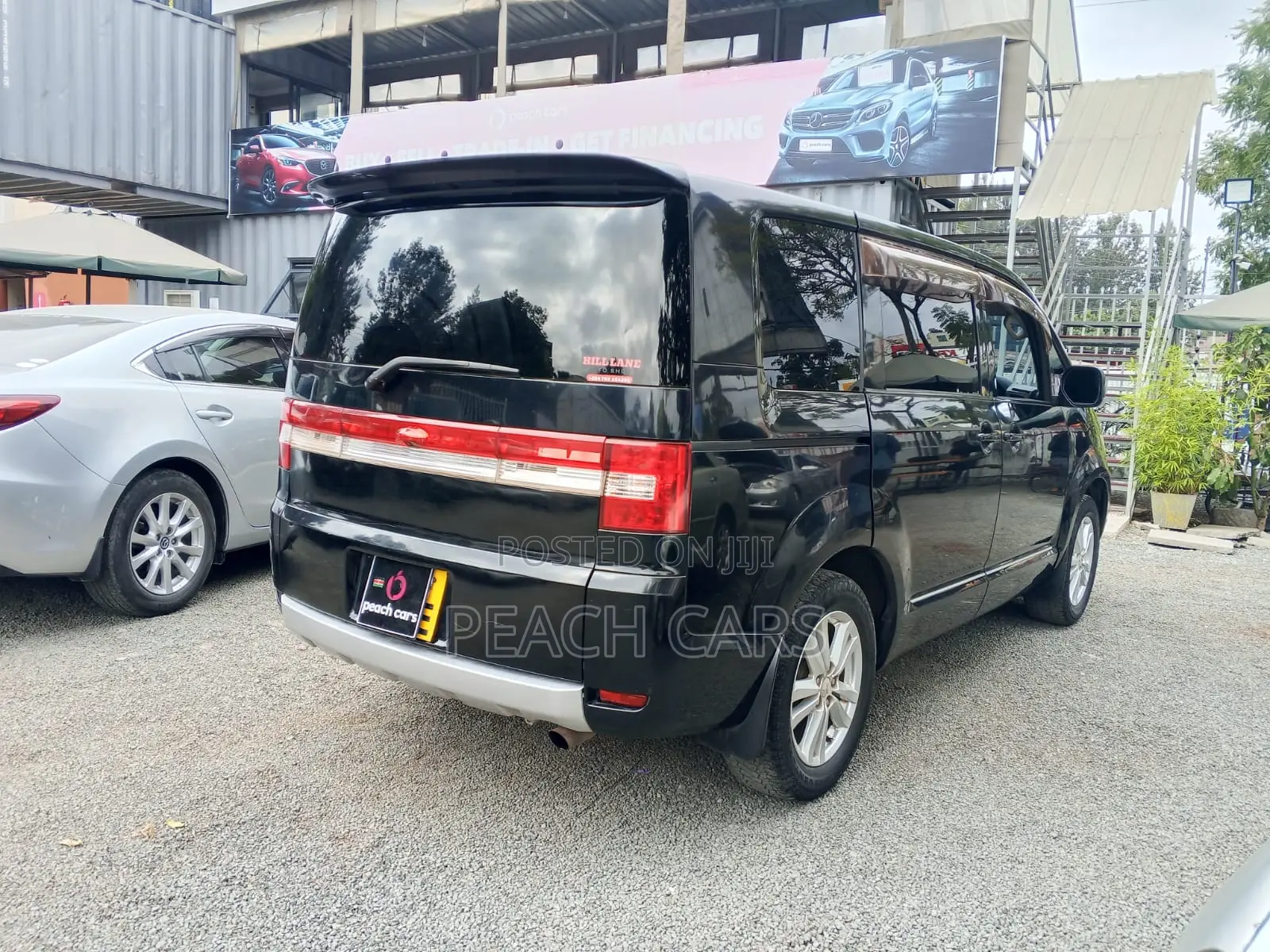 Mitsubishi Delica 2012 Black