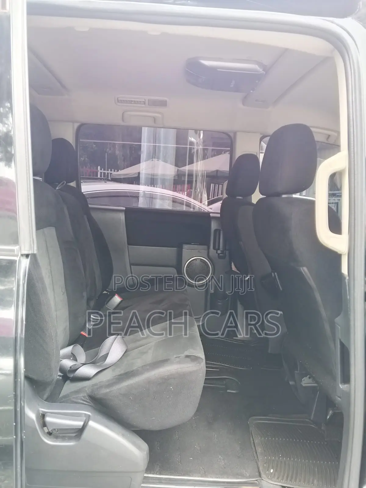 Mitsubishi Delica 2012 Black