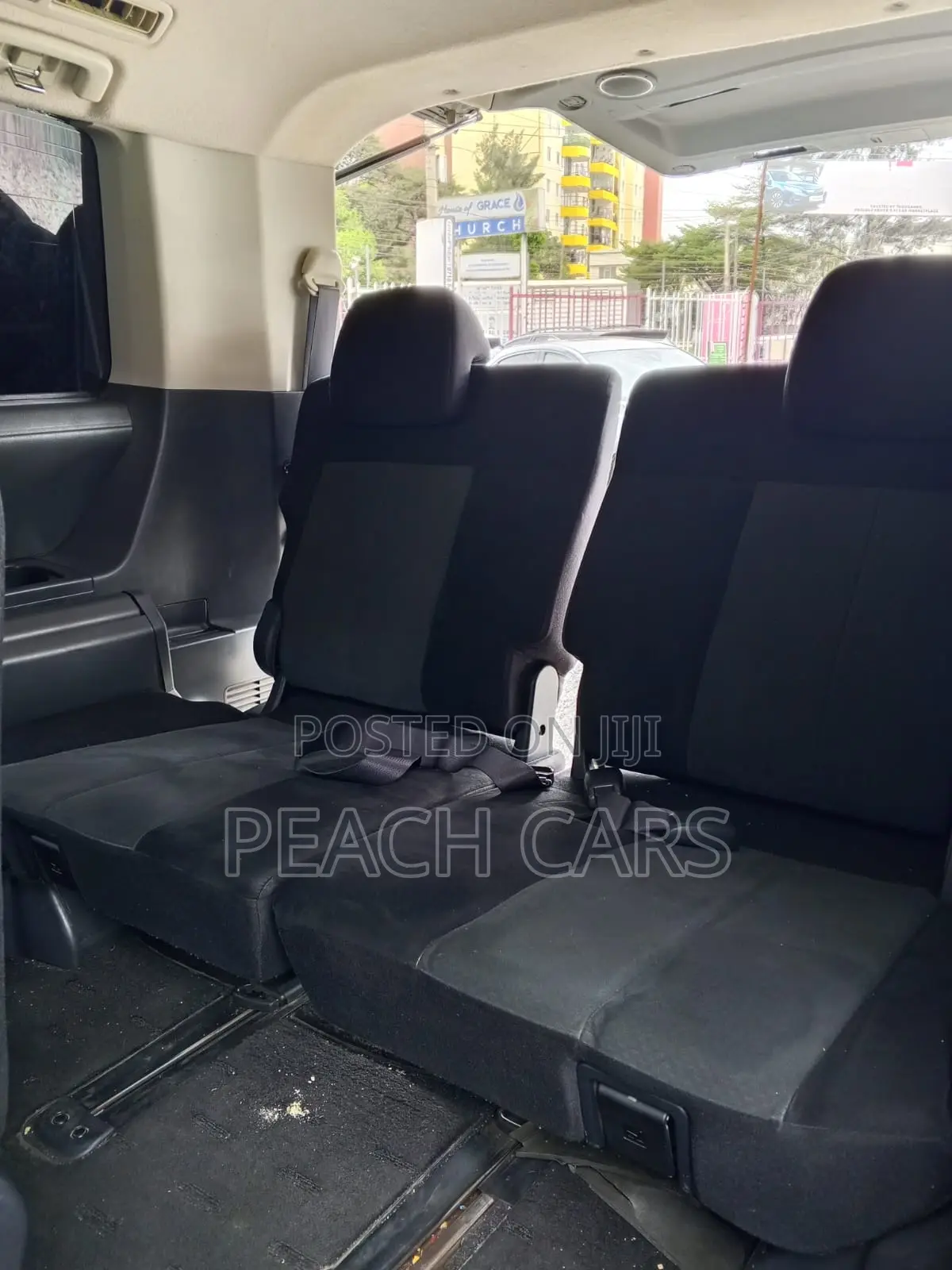 Mitsubishi Delica 2012 Black