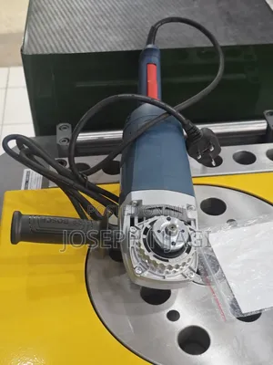 Bosch Professional Angle Grinder (Model: GWS 2200)