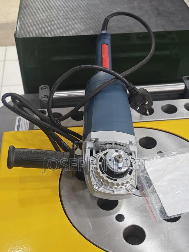 Bosch Professional Angle Grinder (Model: GWS 2200) - thumbnail 2