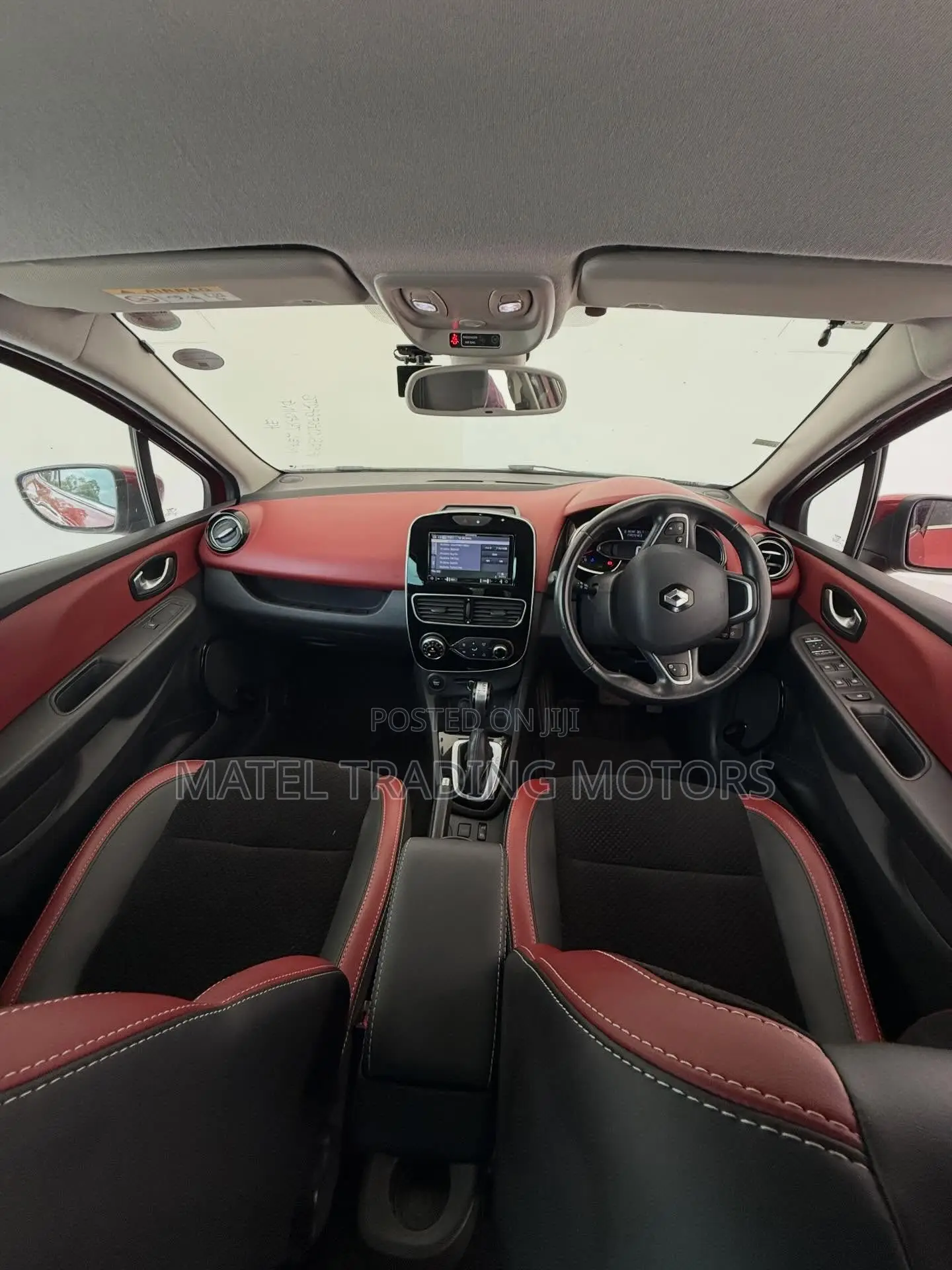 Renault Lutecia 2018 Red