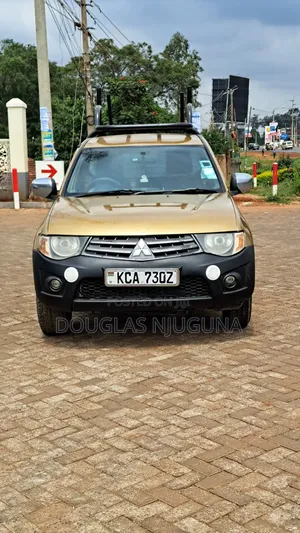 Mitsubishi L200 2015 Gold
