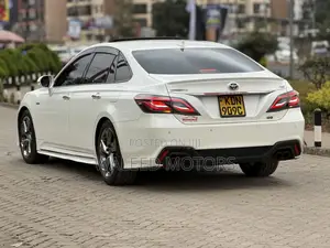 Toyota Crown 2020 Pearl