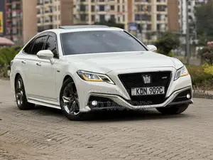 Toyota Crown 2020 Pearl
