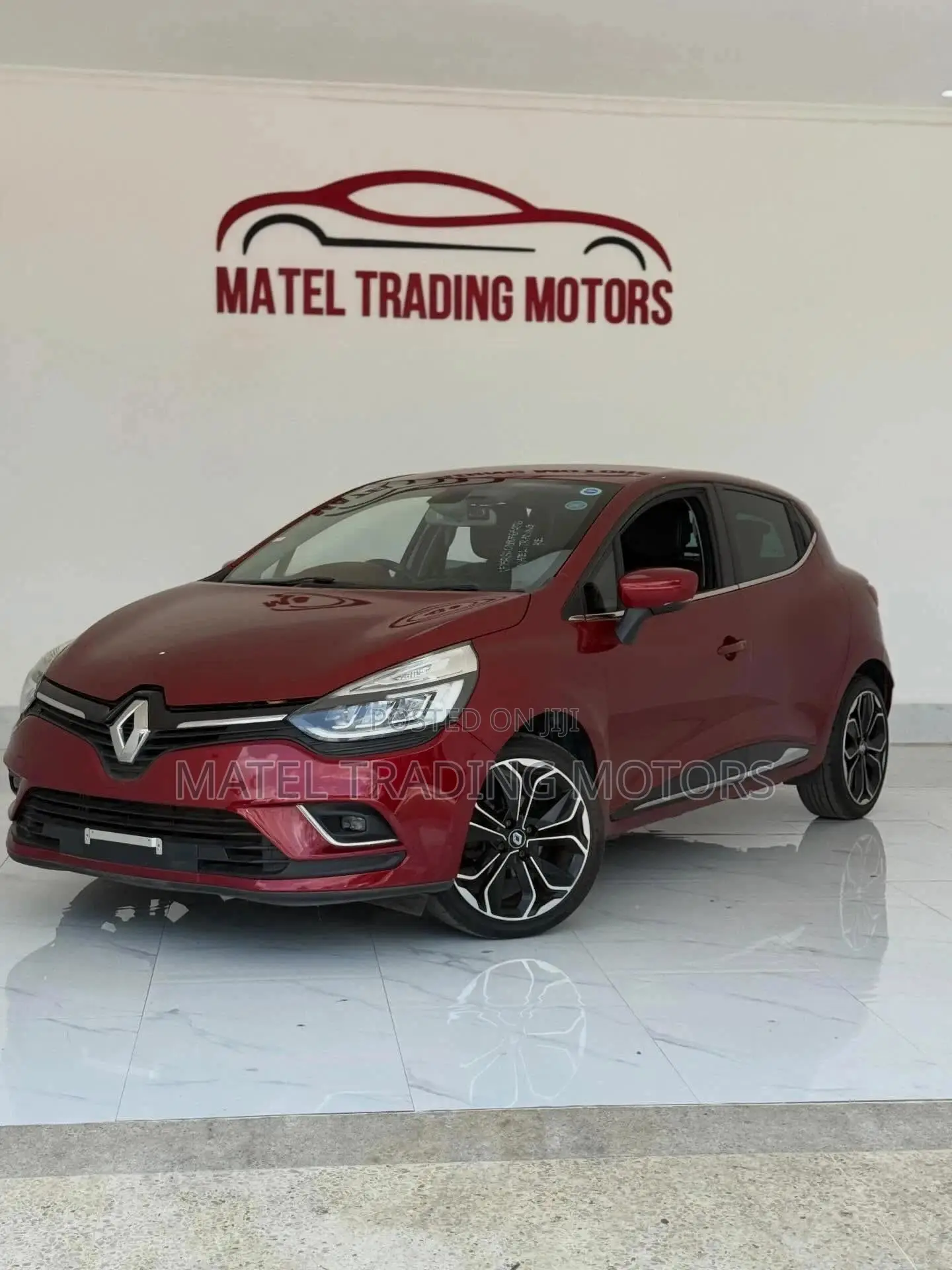 Renault Lutecia 2018 Red