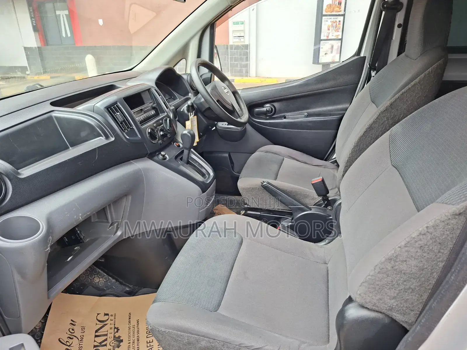 Nissan NV200 2009 Silver