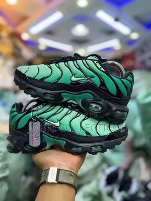 Nike Air Max Plus Vapour Green Sneakers
