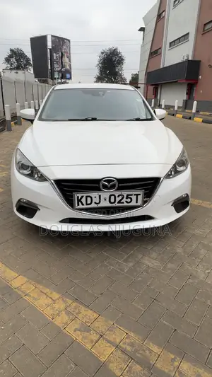 Mazda Axela 2015 White