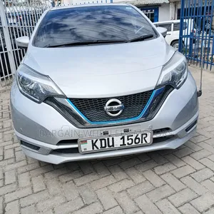 Nissan Note 2018 Silver