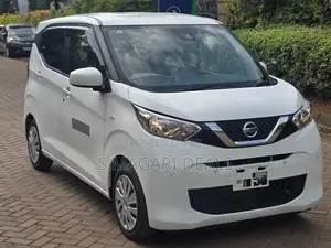 Nissan Dayz Roox 2019 White
