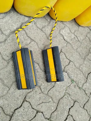Heavy Duty Rubber Wheel Chocks