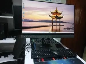 Desktop Computer Dell OptiPlex 7070 8GB Intel Core i5 SSD 512GB
