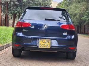 Volkswagen Golf 2016 Blue