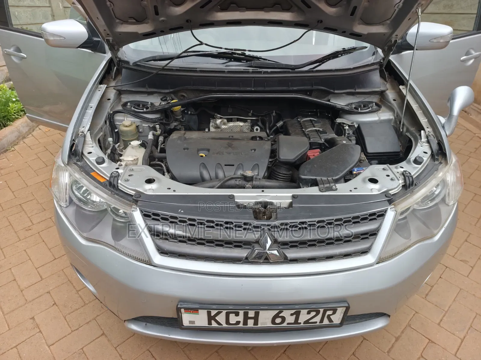 Mitsubishi Outlander 2009 Silver