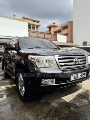 Toyota Land Cruiser 2014 Gray