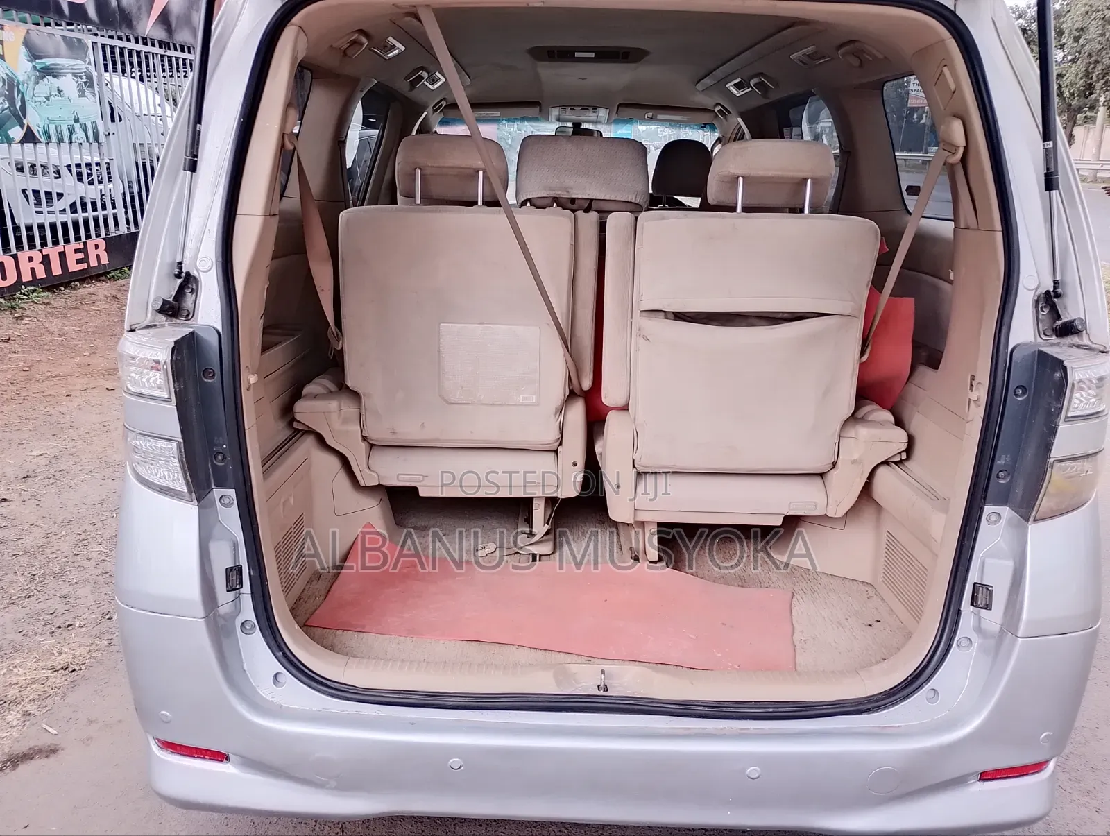Toyota Alphard 2009 Silver