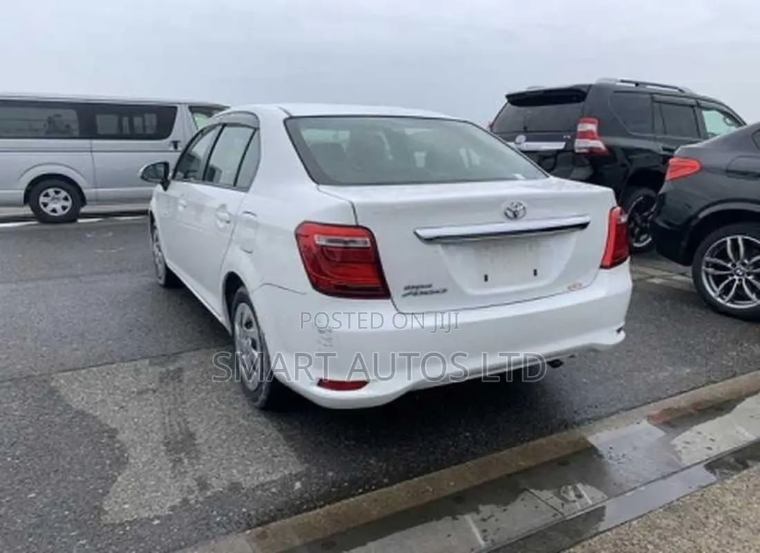 Toyota Axio 2020 Pearl