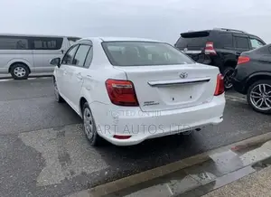 Toyota Axio 2020 Pearl