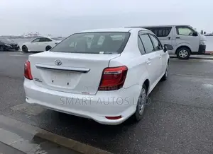 Toyota Axio 2020 Pearl