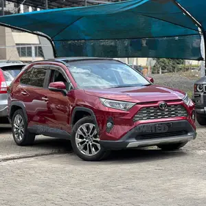 Toyota RAV4 2019 Red